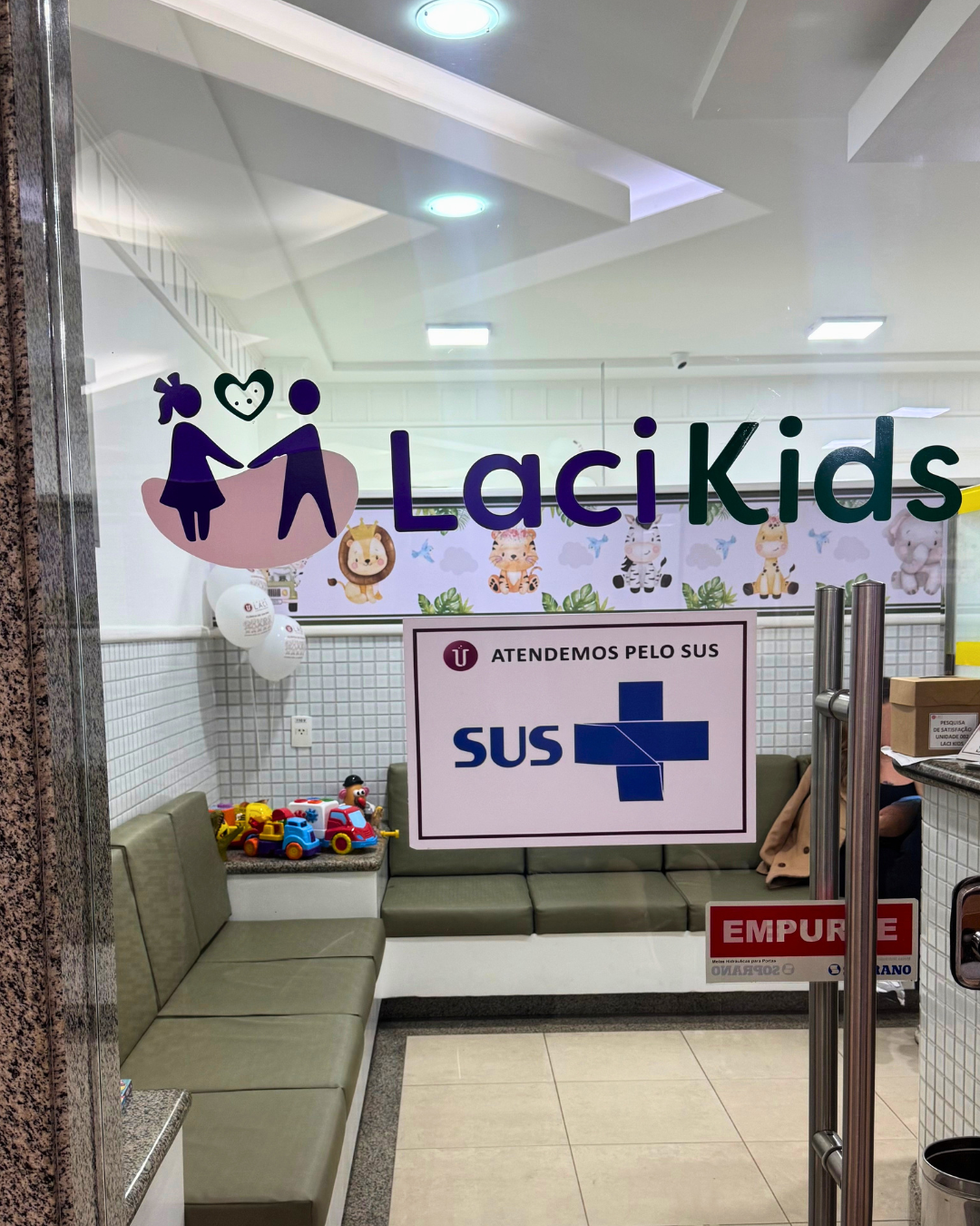 Fachada — LACI Laboratório Kids